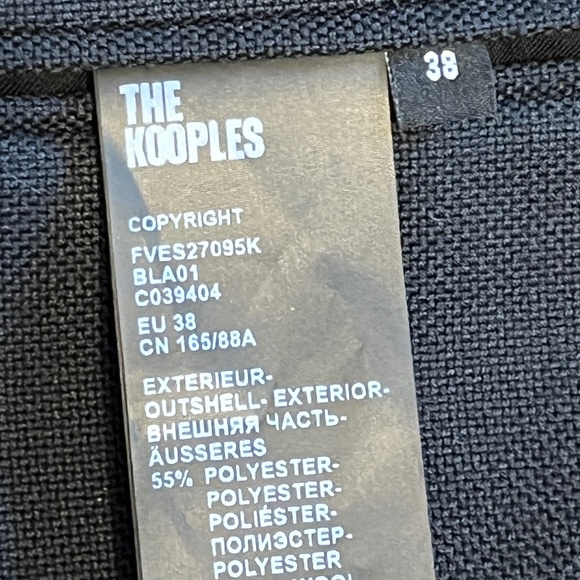 The Kooples (38/6) boxy, oversize wool blazer with gold buttons, like new. - Picture 6 of 16